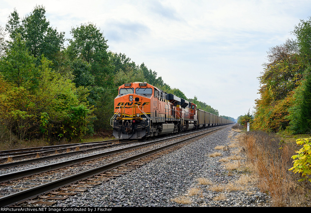 BNSF 6137